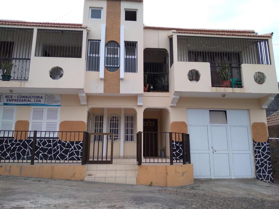 Hotel Pensao Domingas São Filipe Exteriér fotografie